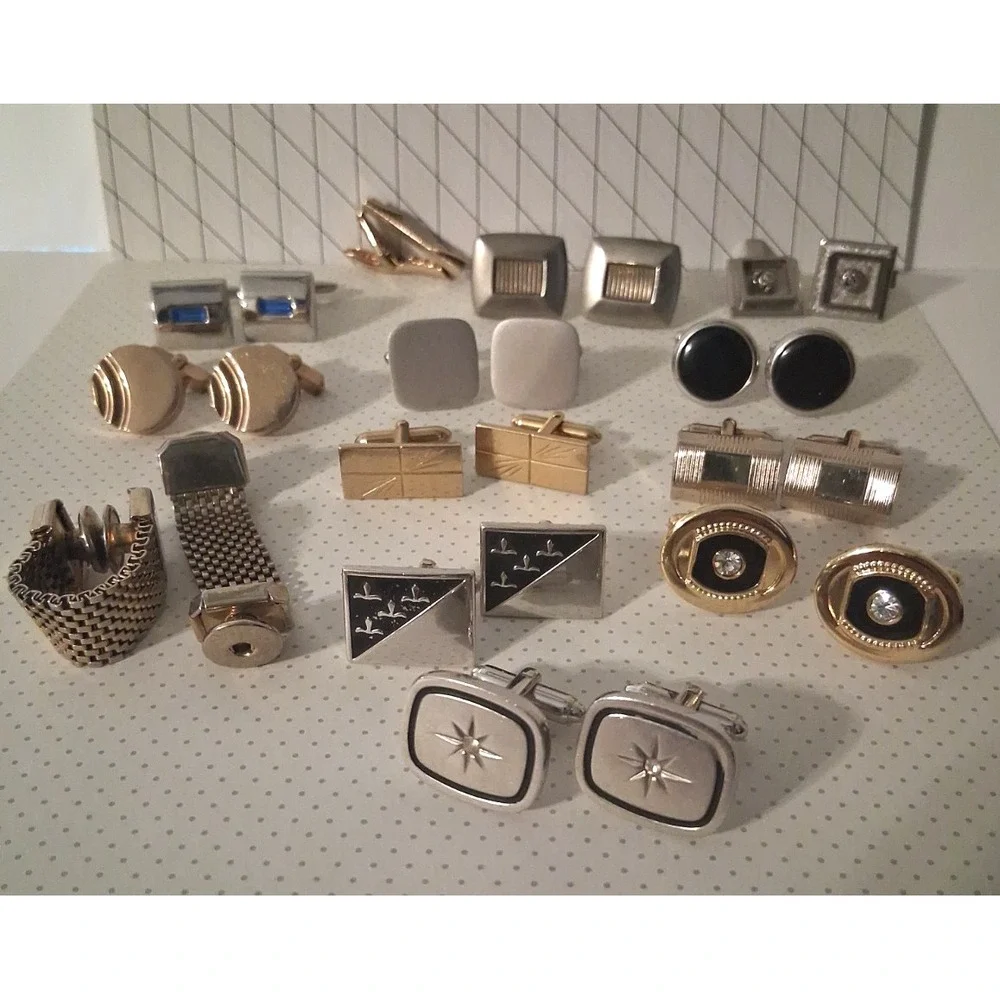 Vintage Cufflinks Lot of 11 pair Gold & Silver Tone Swank Shield + 1 Tie Pin + 1